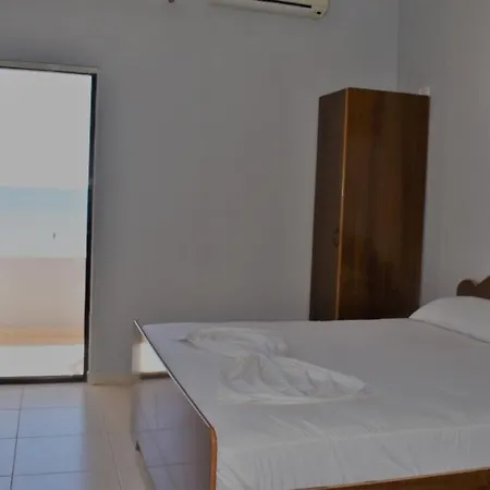 Hotel Emi 2*